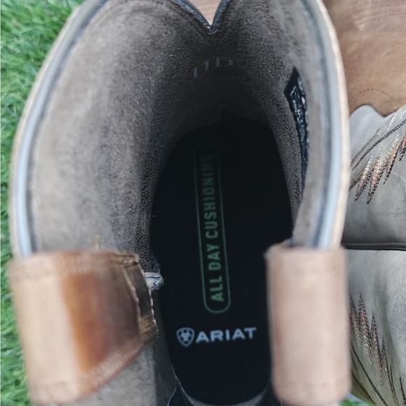 Ariat Men's Rawly Ultra Leather Cowboy Boot in Barrel Brown/Orro Brown. Size 11D - Picture 6 of 9